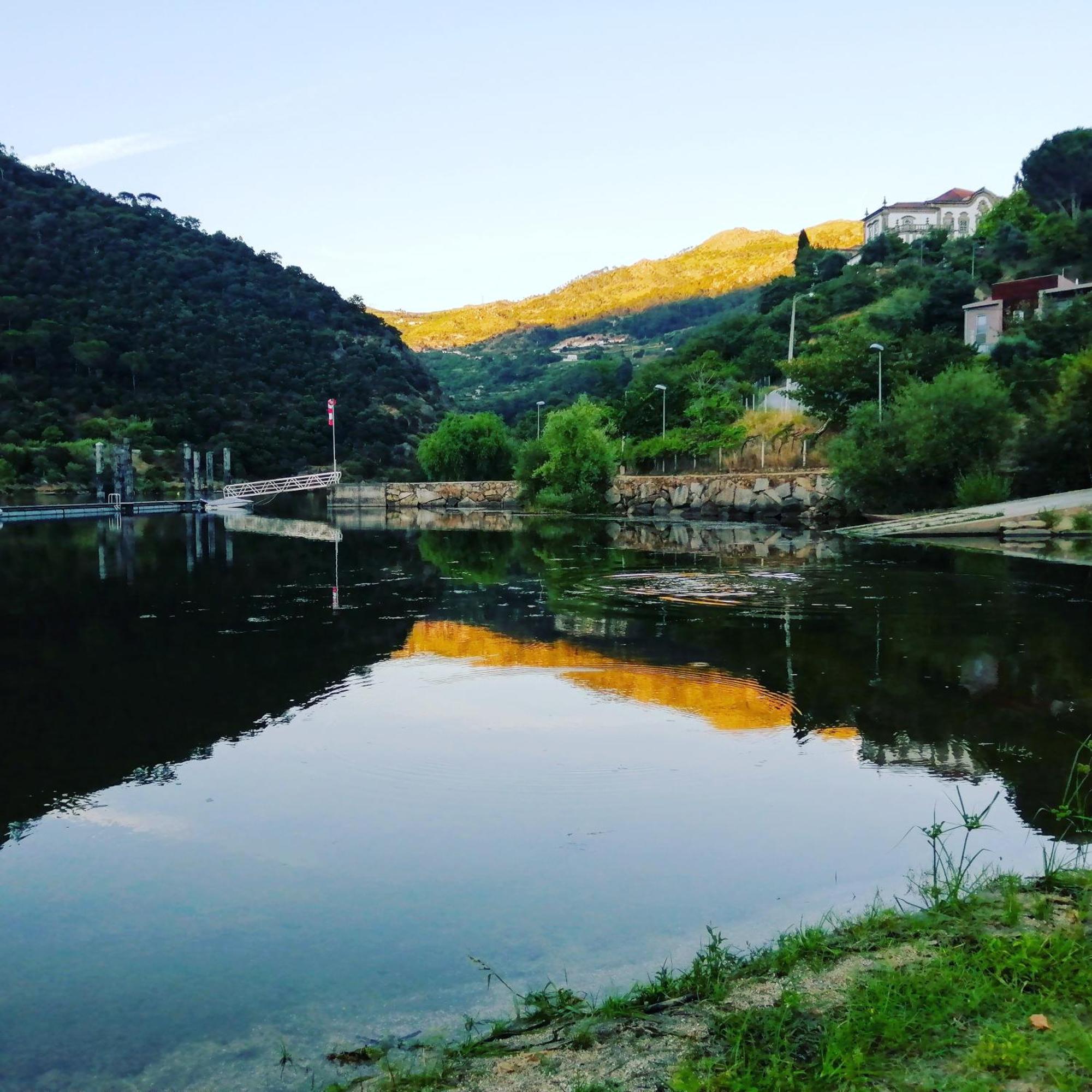Douro Balcony Villa Ресенде Стая снимка